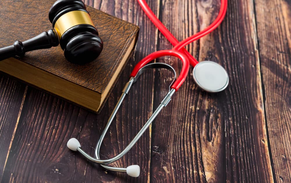 clinical-neg-law